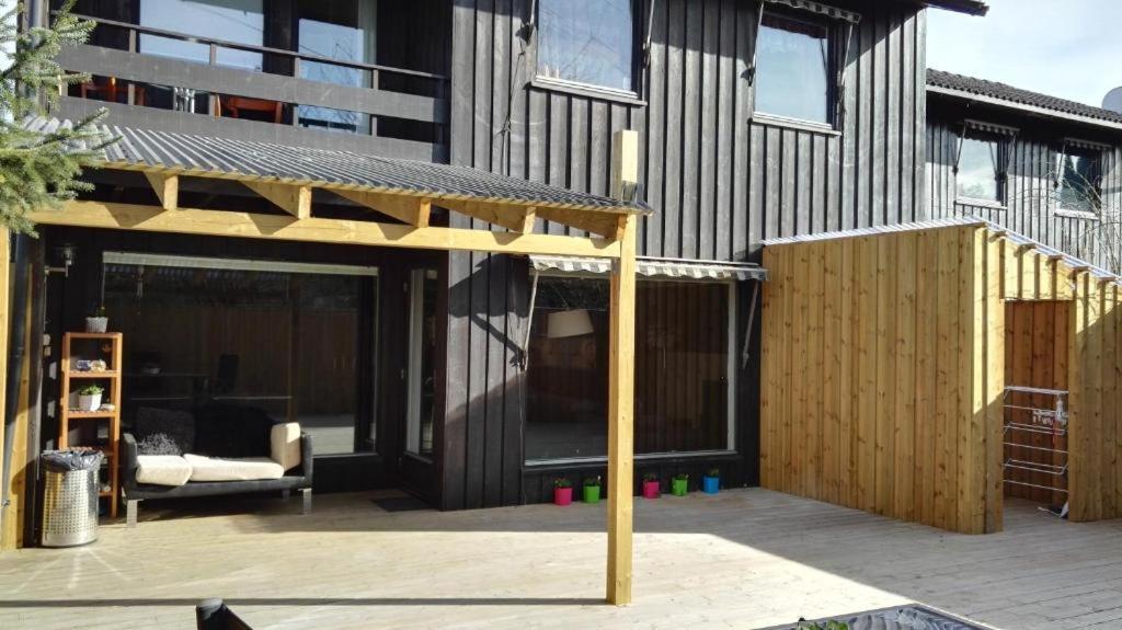 Full Privacy Townhome In Oslo With Wifi 外观 照片